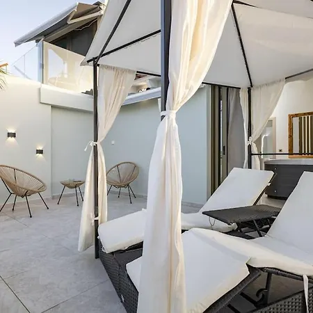 Beachfront Luxury Apartmán
